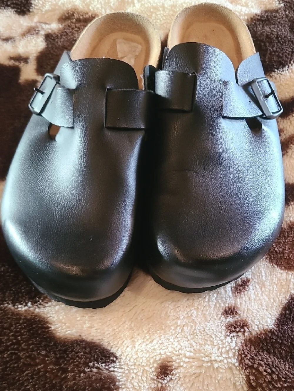 Classic Black Leather Slip-On Mules with Adjustable Buckle - Picture 3 of 7